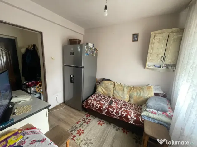 Apartament cu 3 camere, 38.19 mp, zona Valea Rosie