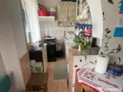 Apartament cu 3 camere, zona Valea Rosie 