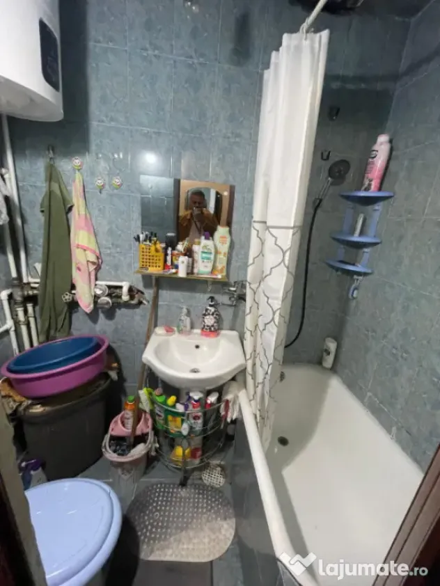 Apartament cu 3 camere, 38.19 mp, zona Valea Rosie