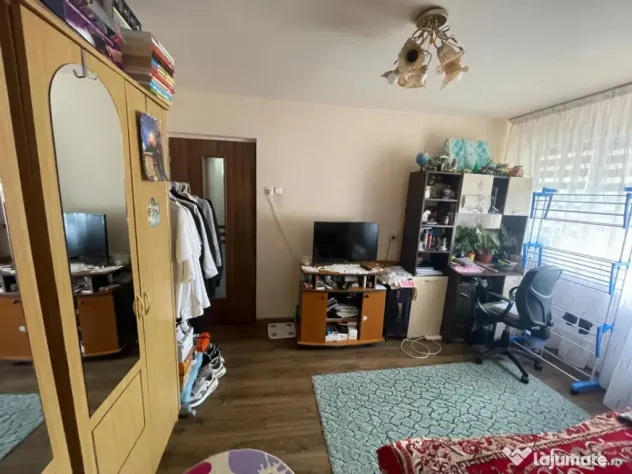 Apartament cu 3 camere, 38.19 mp, zona Valea Rosie