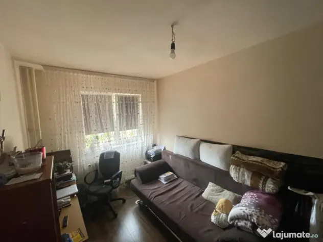 Apartament cu 3 camere, 38.19 mp, zona Valea Rosie
