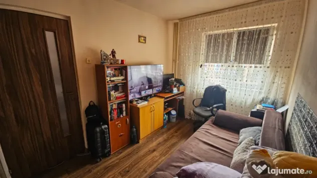 Apartament cu 3 camere, 38.19 mp, zona Valea Rosie