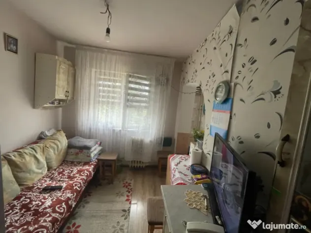 Apartament cu 3 camere, 38.19 mp, zona Valea Rosie
