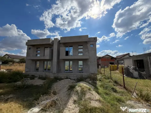 Casa-Duplex modern P+1, 233 mp, zona Nitella - Craiova (Dolj)