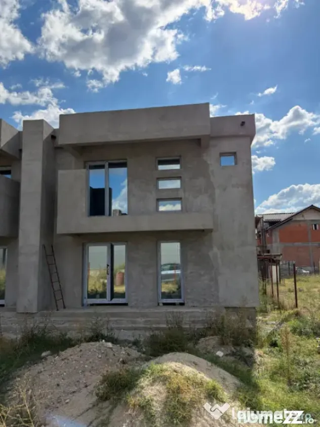 Casa-Duplex modern P+1, 233 mp, zona Nitella - Craiova (Dolj)