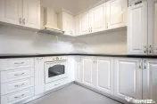 Apartament unic de 3 camere, 130 mp, clădire istorică, ...