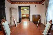 Apartament unic de 3 camere, 130 mp, clădire istorică, ... 