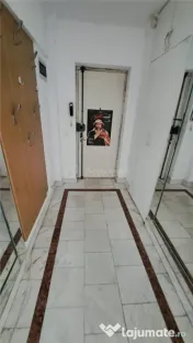 Apartament 3 camere Unirii Pia#539;a Alb#259; Iulia- Decebal 