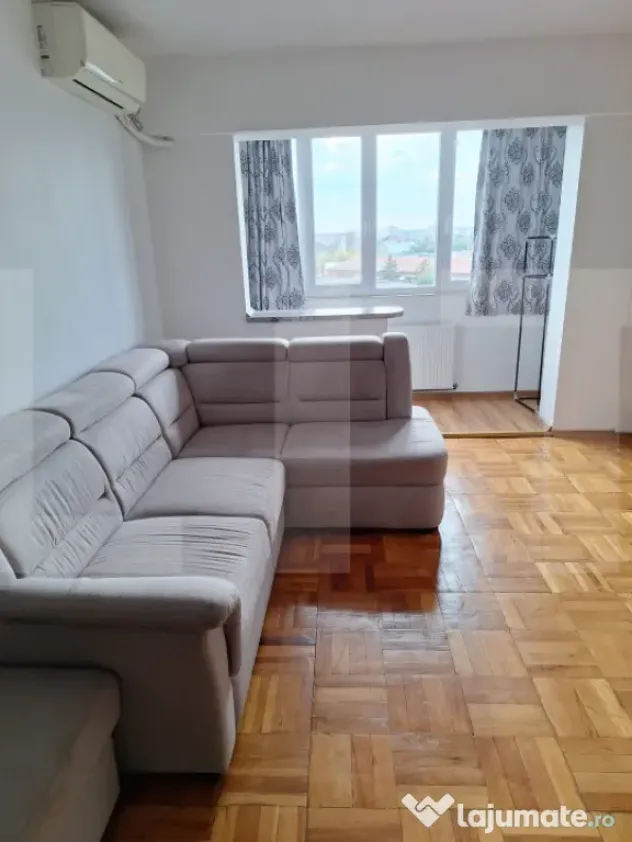 Apartament cu 3 camere, 79 mp, zona Garii