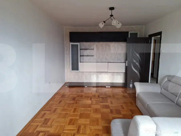 Apartament cu 3 camere, 79 mp, zona Garii