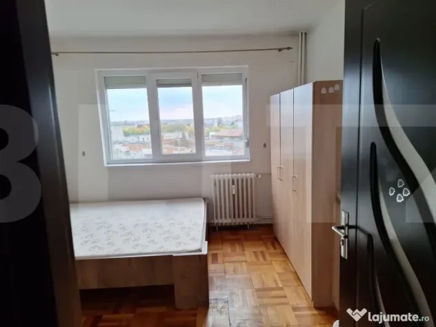 Apartament cu 3 camere, 79 mp, zona Garii
