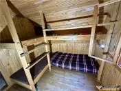 Casa Cabana 2.000 mp teren in miracolul naturii autentice,B 