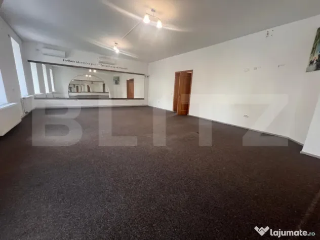 Spatiu birouri, 218 mp, curte, zona Central