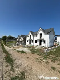 Duplex de vânzare | Lisaura | 70 mp | 200 mp teren