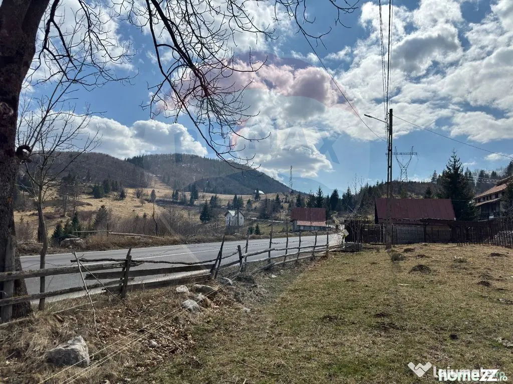 Teren Premium în Fundata: 3,784mp de Priveliște Panoram...