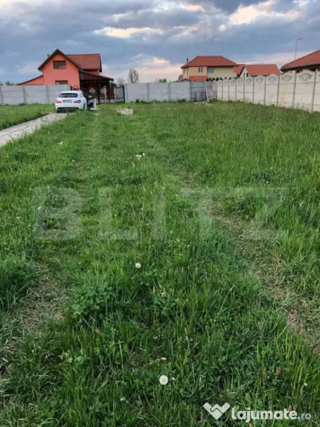 Teren intravilan de vanzare, 2000 mp, in Decebal