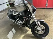 Motocicleta Suzuki Marauder 