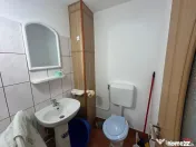 Apartament cu 3 camere de , zona Quattro. 