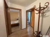 Apartament cu 3 camere de , zona Quattro. 