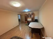 Apartament cu 3 camere de , zona Quattro. 