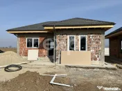 De vanzare casa parter zona linistita Crevedia 