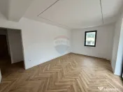 Apartament 3 camere bloc nou zona Finante 