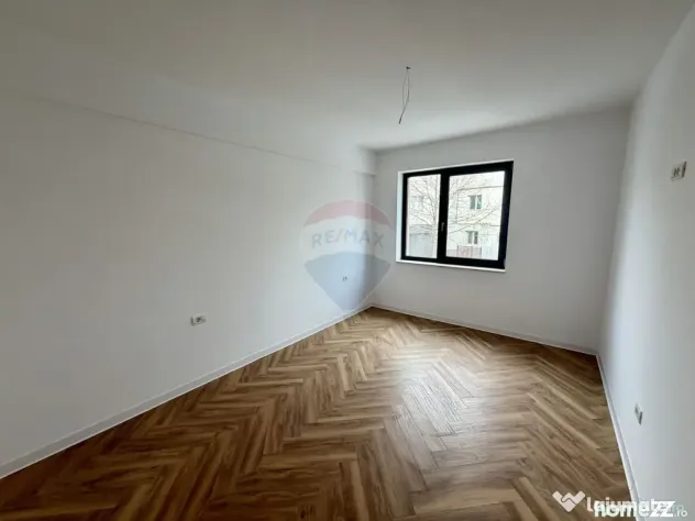 Apartament 3 camere bloc nou zona Finante