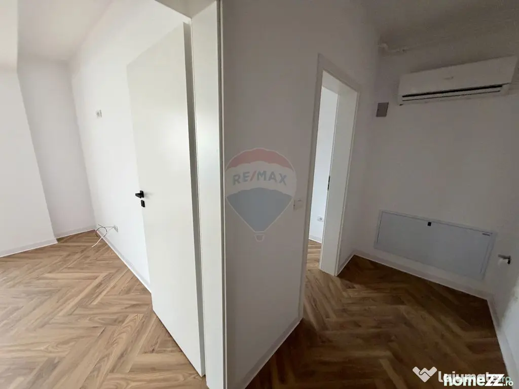 Apartament 3 camere bloc nou zona Finante
