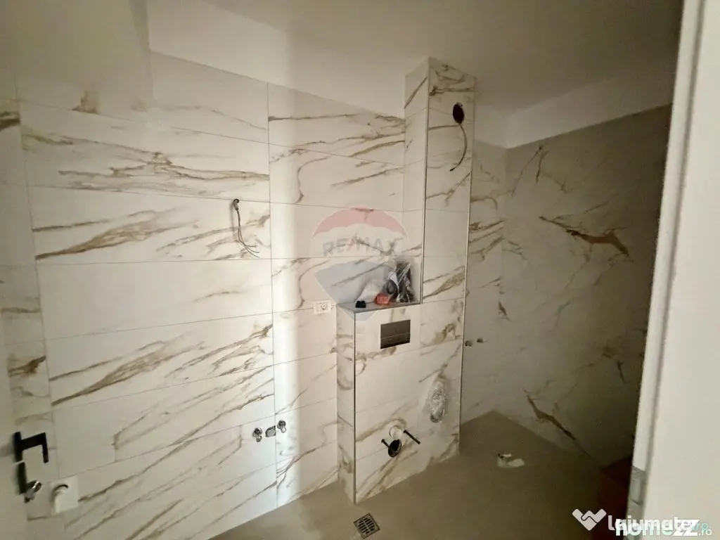 Apartament 3 camere bloc nou zona Finante
