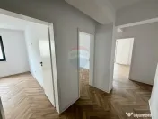 Apartament 3 camere bloc nou zona Finante 