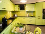 3D!Apartament insorit,spatios,elegant, inconjurat de verdeat 