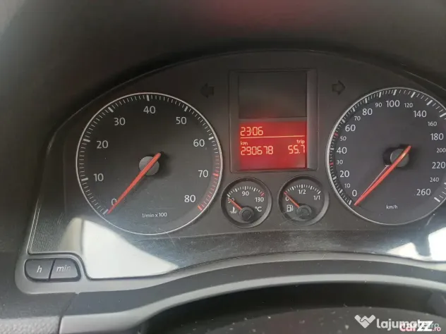 VW Jetta 2006 1.6MPI