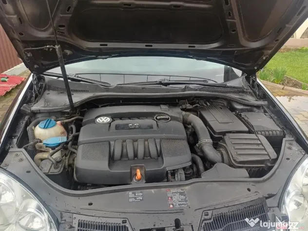 VW Jetta 2006 1.6MPI
