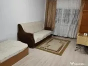 Km 5, de vanzare 2 camere, decomandat, gaze, mobilat 