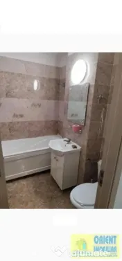 Km 5, de vanzare 2 camere, decomandat, gaze, mobilat 