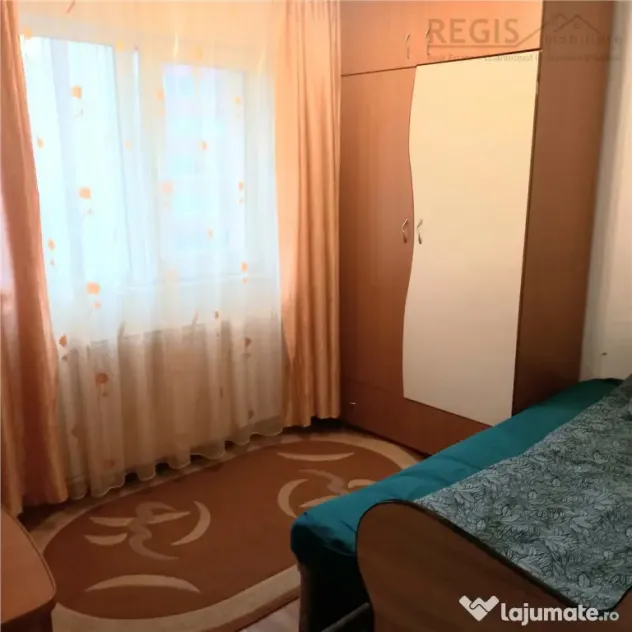Apartament 3 camere decomandat, 2 bai, zona excelenta