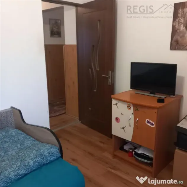 Apartament 3 camere decomandat, 2 bai, zona excelenta