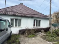 Casa 3 camera, 80mp + 265mp teren 