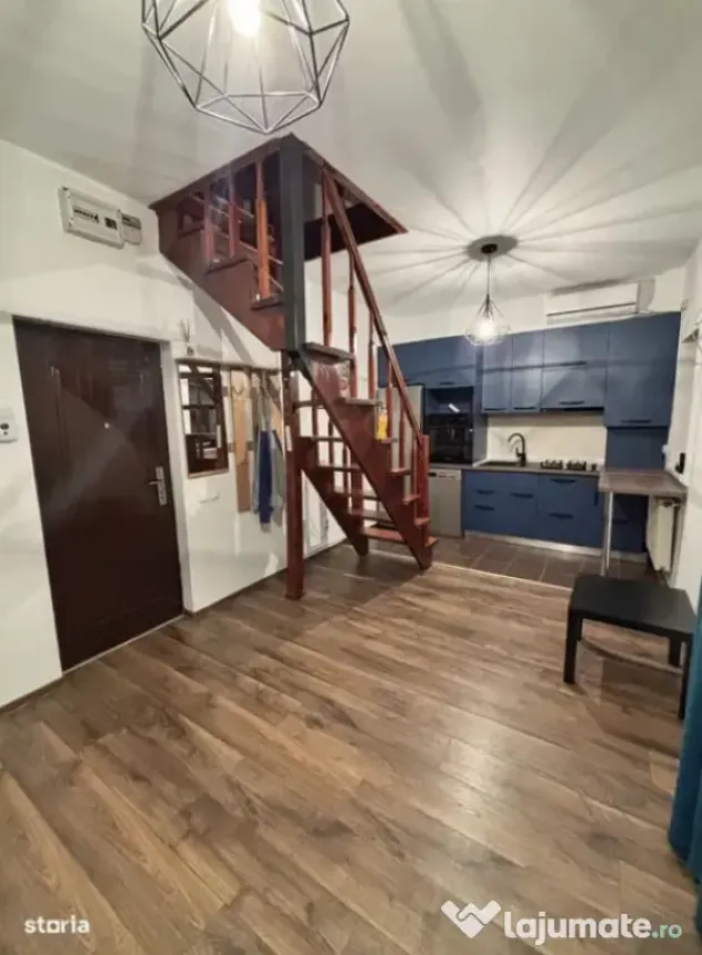 Apartament 3 camere + mansarda - zona Garii