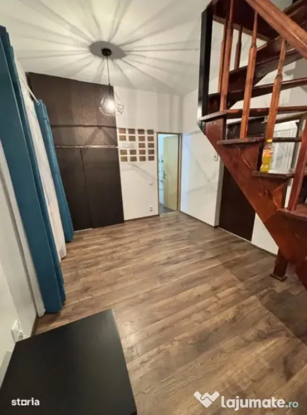 Apartament 3 camere + mansarda - zona Garii