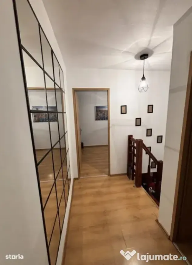 Apartament 3 camere + mansarda - zona Garii