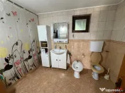 Casa P M de in Odobesti 1.021mp teren 