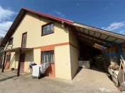 Casa P M de in Odobesti 1.021mp teren 