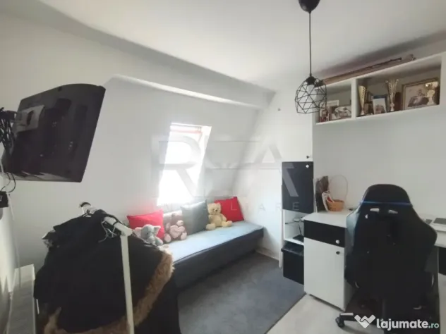 3 camere tip duplex cu masardă și pod în Dristor|Central?
