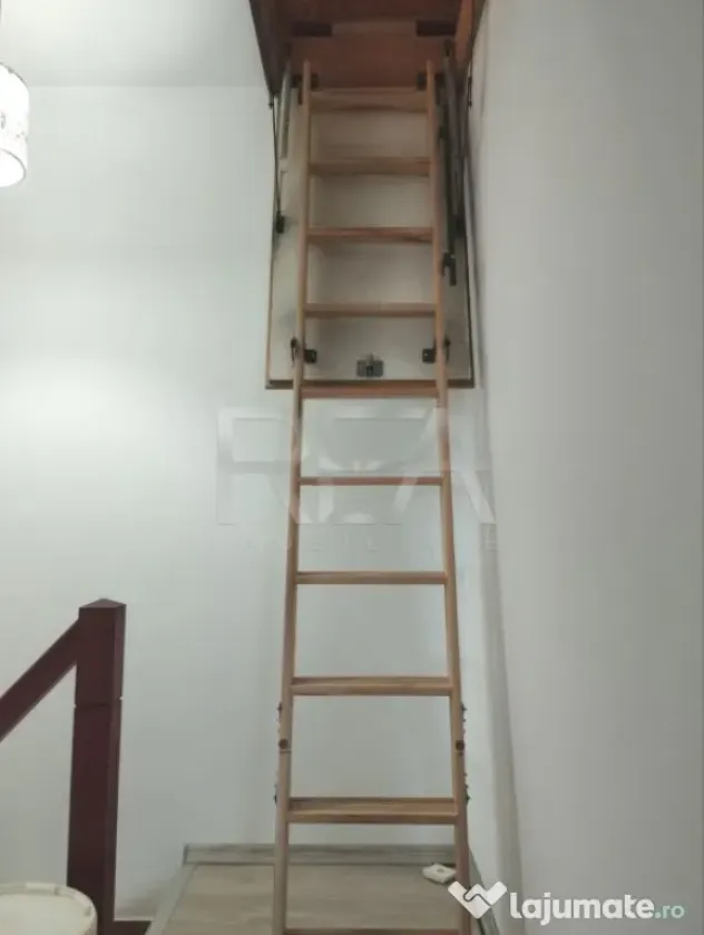 3 camere tip duplex cu masardă și pod în Dristor|Central?