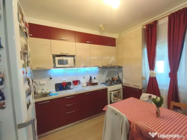 3 camere tip duplex cu masardă și pod în Dristor|Central?