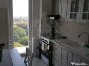 //2 CAMERE WHITE TOWER// 