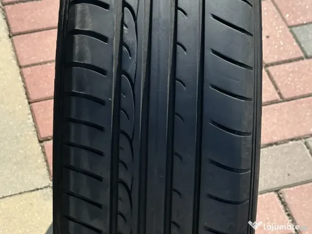 Set Anvelope Vara Dunlop Sport Fastresponse 215/65 R16 DOT2021