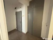 Apartament 3 camere- zona centrala. 