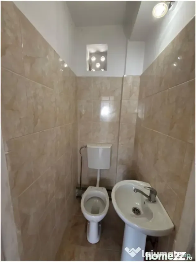 Apartament 4 camere, 71 mp, zona Centrala - Ploiesti (Prahova)